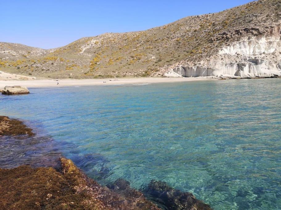 Apartamento El Playaiso De Aguamarga Agua Amarga  Exterior foto